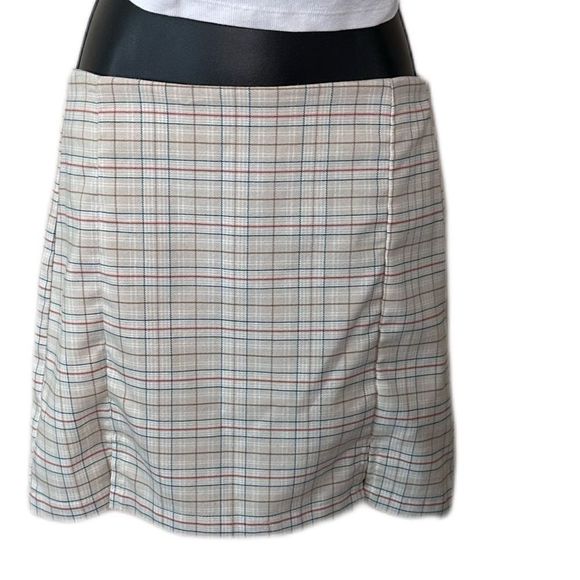 Sky and Sparrow mini skirt | Tan and Plaid | Small - Picture 1 of 8